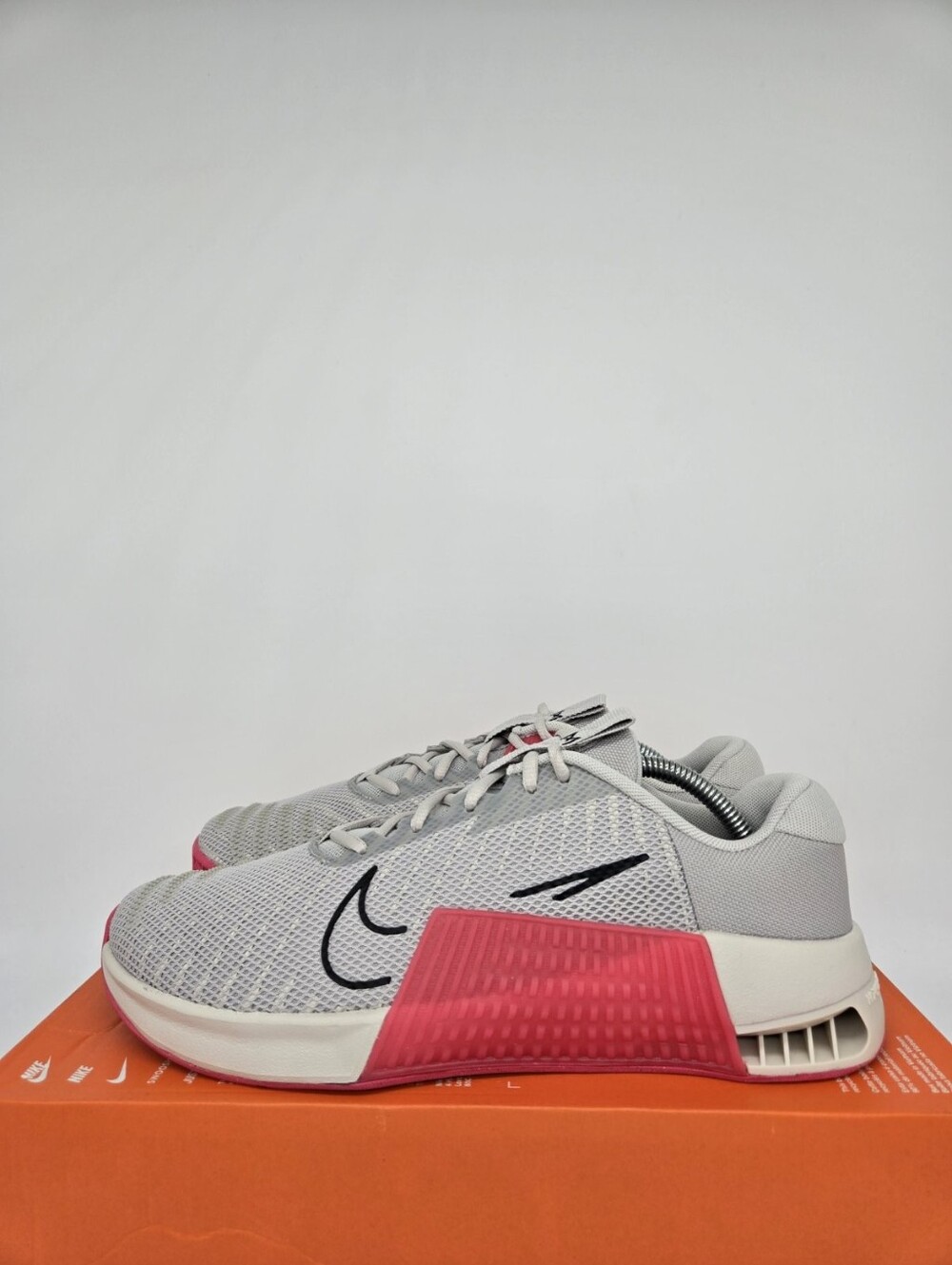 Nike Metcon 9 Light Iron Ore Light Orewood Brown Women's Workout Shoes Size 10.5